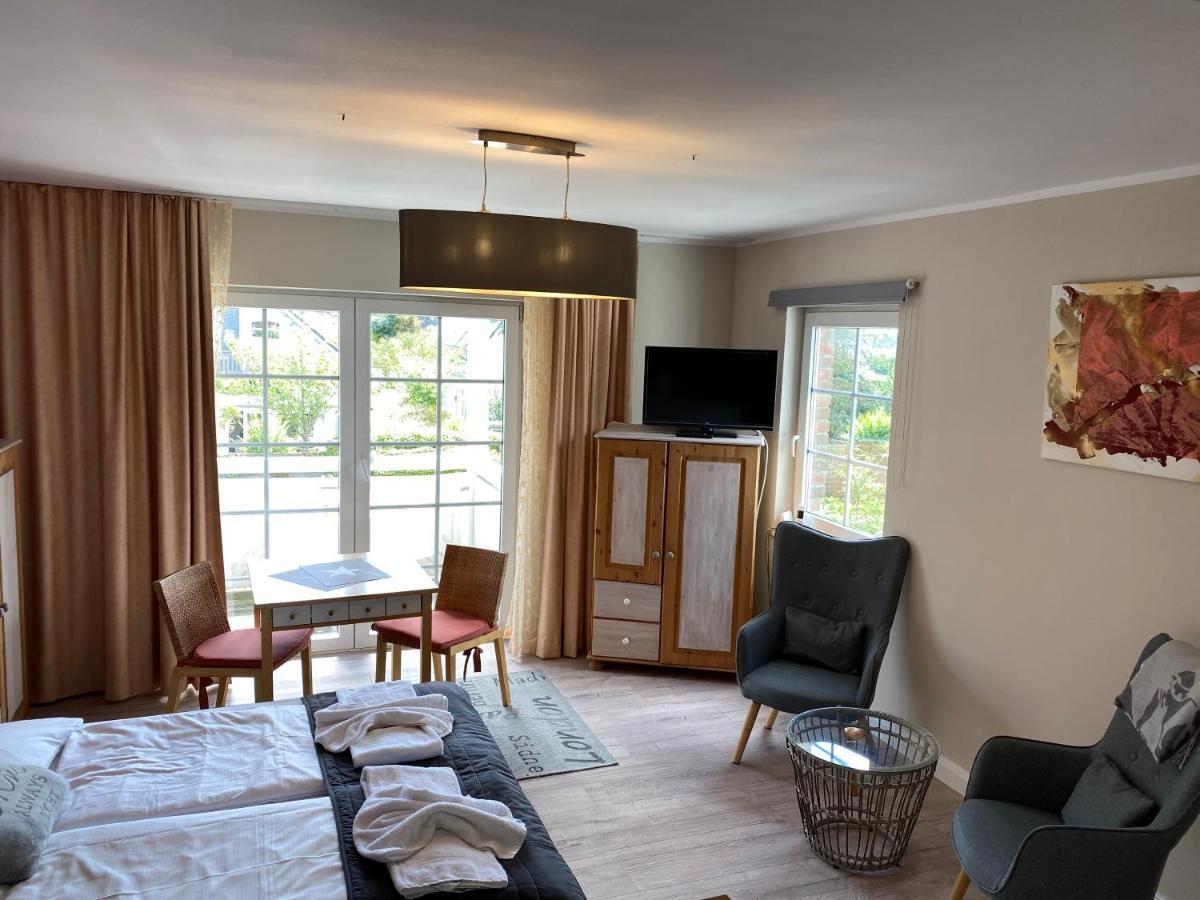 Art-Hues Apartment Westerland Bagian luar foto